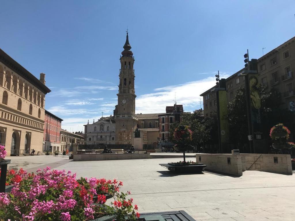 Az El Balcon De Cesar Augusto Lejlighed Zaragoza Eksteriør billede